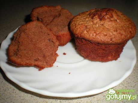 Przepis  czekoladowe muffinki z orzechami przepis