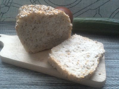 Chleb pszenny z siemienem