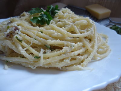 Spaghetti z ricottą i boczkiem