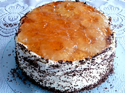 Tort ananasowy z kremem straciatella