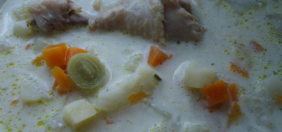 Zupa serowo-jarzynowa (autor: szczyptachili)