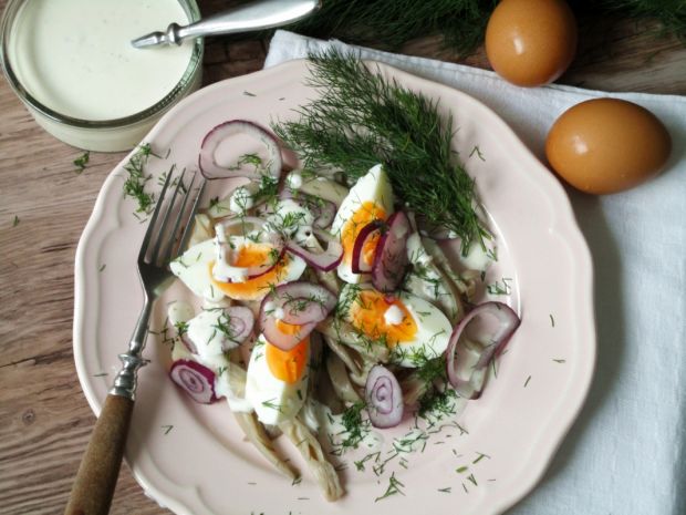 Przepis  sałatka z boczniakami i jajkiem przepis