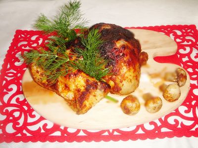 Paprykowy pieczony kurczak z pieczarkami