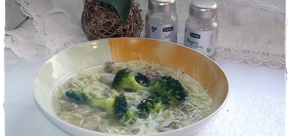 Zupa brokułowa z szynką (autor: izabela29)