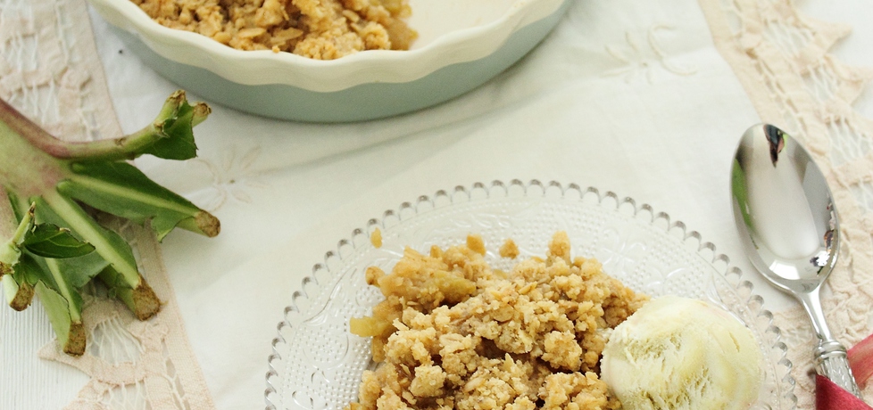 Owsiane crumble z karmelizowanym rabarbarem (autor: ifa ...