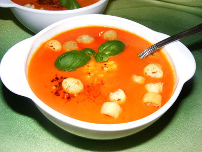 Kremowa zupa pomidorowo paprykowa z mozzarellą ...