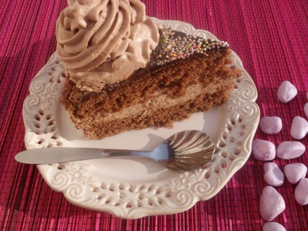 Przepis  tort urodzinowy-czekoladowy przepis