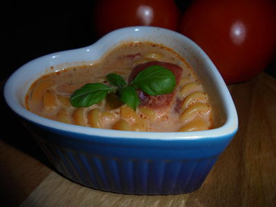 Zupa pomidorowa z harissą