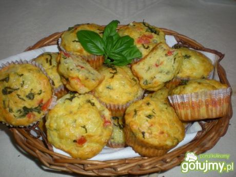 Przepis  muffiny z mozarellą i pomidorami przepis
