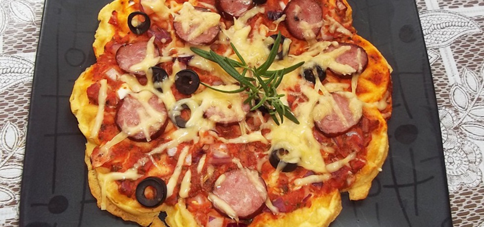 Pizza na gofrach (autor: ania84)