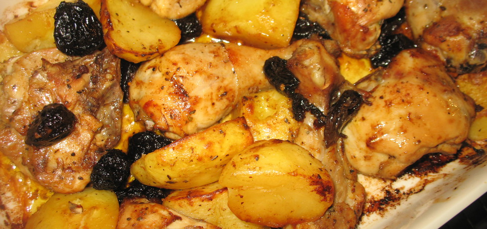 Udka kurczaka pieczone z ziemniakami i śliwkami (autor: berys18 ...