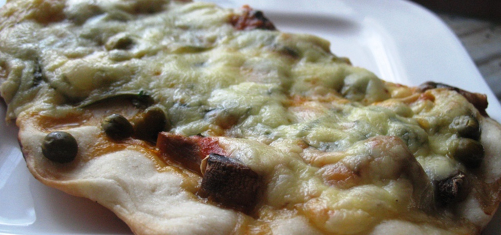 Pizza z tuńczykiem i rukolą (autor: anna169hosz)