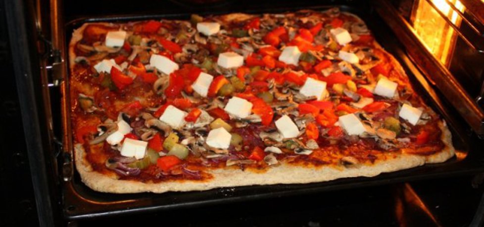 Pełnoziarnista pizza dietetyczna (autor: vesenka)