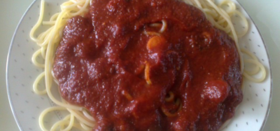 Spaghetti na ostro z sosem pomidorowym i parówkami (autor: megg ...