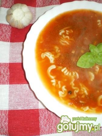 Przepis  zupa pomidorowa z czosnkiem i bazylią przepis