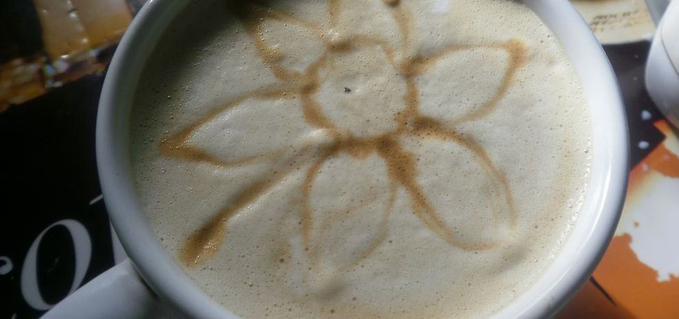 Kawa w kwiatki (autor: mika3008)