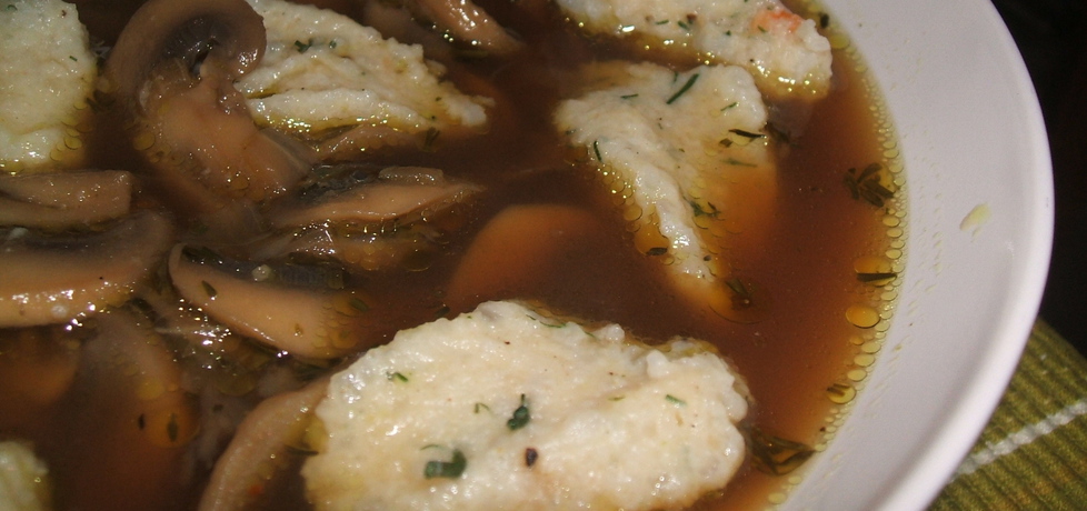 Nietypowa zupa grzybowa z knelkami (autor: borgia ...
