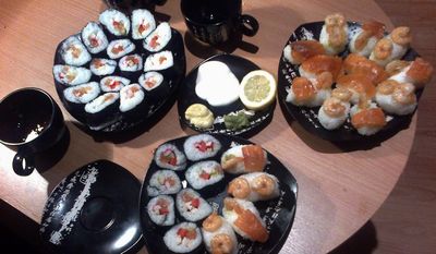 Sushi maki i sushi nigiri
