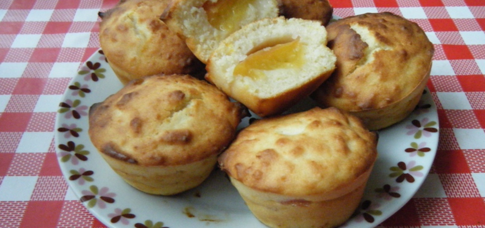 Muffinki z nektarynkami (autor: ikrakowianka)