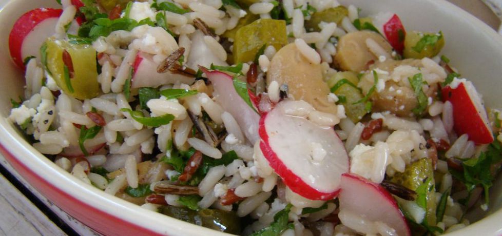 Sałatka z ryżu dużą ilością warzyw i serem kozim (autor: iwa643 ...