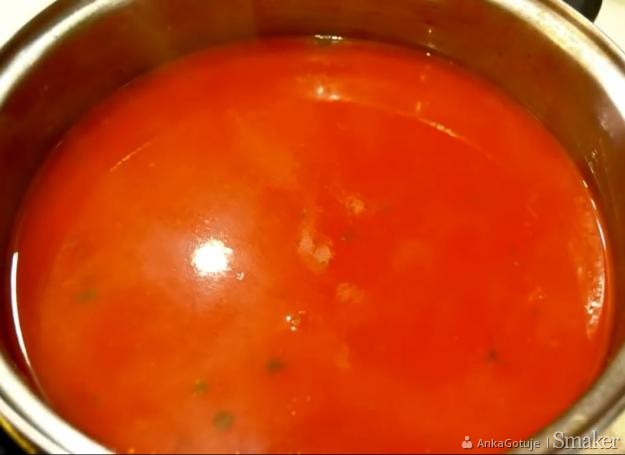 Zupa pomidorowa  błyskawiczna :)