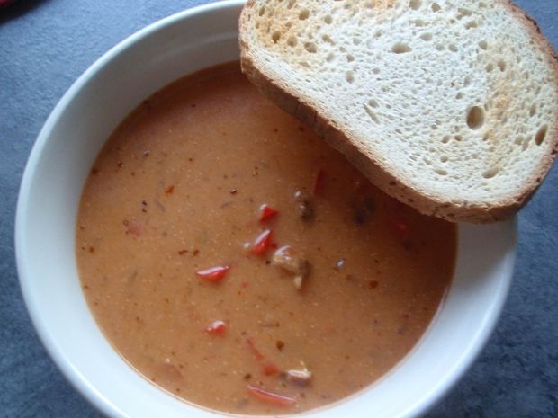 Przepis  zupa gyrosowa z czerwoną papryką przepis