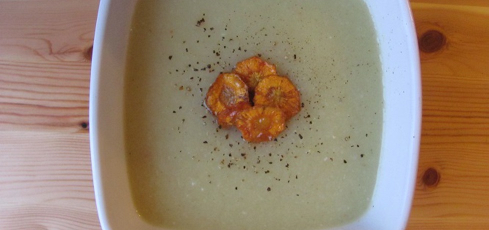 Zupa kalafiorowa z chipsami marchewkowymi. (autor: olgask ...