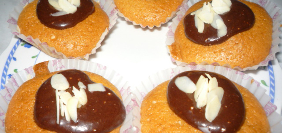 Muffiny z czekoladą i migdałami (autor: anja3107)