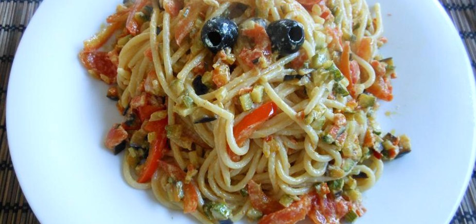 Spaghetti wielowarzywne (autor: iwonadd)