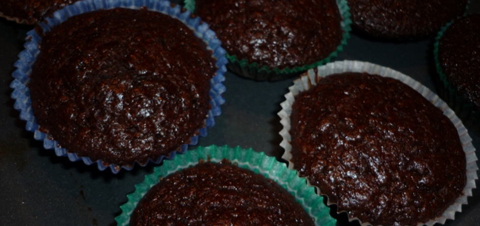 Muffinki czekoladowe z owocami (autor: renatazet)