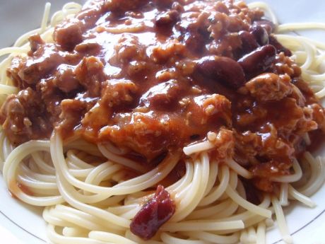 Spaghetti z czerwoną fasolą przepis
