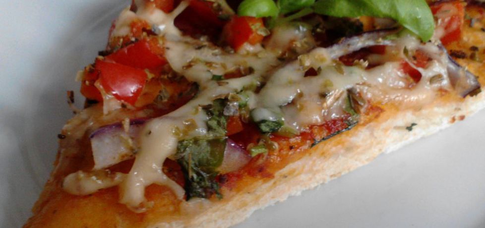 Ziołowa pizza z salami zub3r'a (autor: adamzub3r)