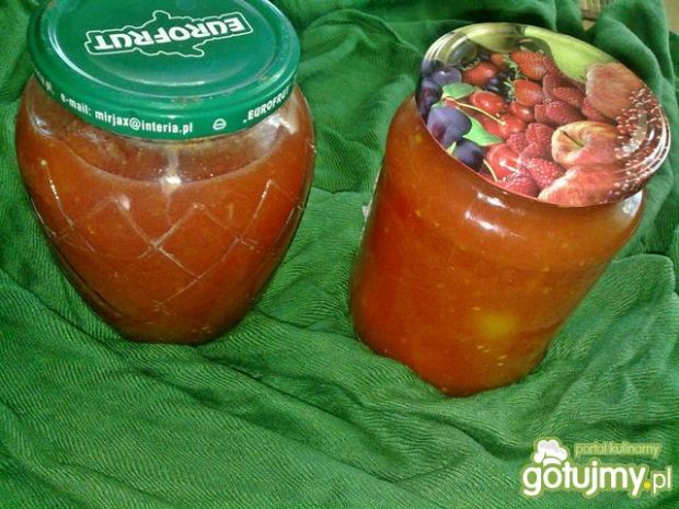 Przepis  sos pomidorowy z pomidorkami na zimę przepis