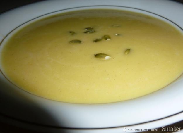 Kremowa lekka zupa z dyni