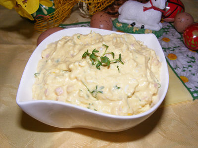 Sałatka (pasta) jajeczna z szynką i rzeżuchą