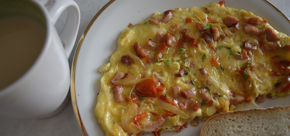 Omlet z warzywami i kiełbaską (autor: noninka77)
