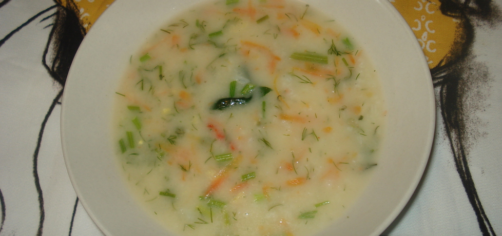 Zupa warzywna ze świeżym szpinakiem i koperkiem (autor ...