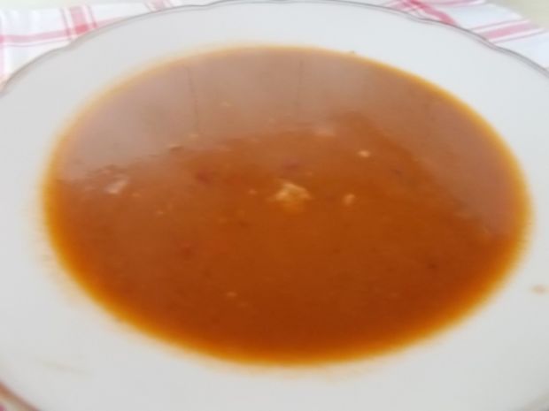 Zupa gulaszowa z warzywami przepis