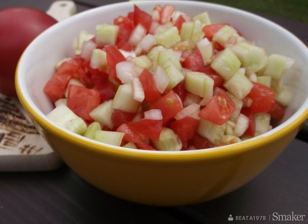 Salsa pomidorowo- ogórkowa