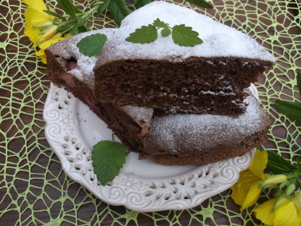 Przepis  kakaowe ciasto z truskawkami przepis