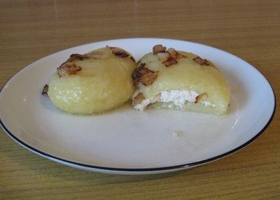Kluski śląskie z białym serem