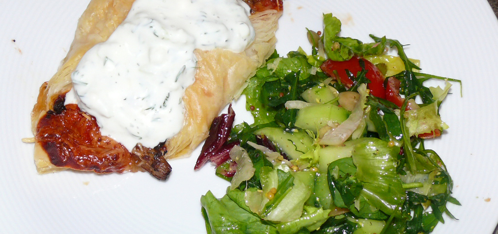 Ciasto francuskie z kurczakiem i warzywami (autor: miodunka ...