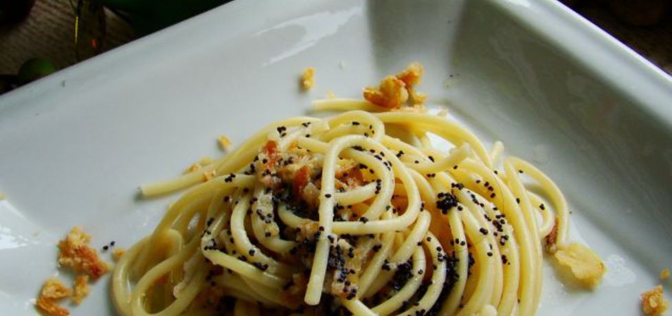 Spaghetti z makiem i prażoną cebulką (autor: iwa643 ...