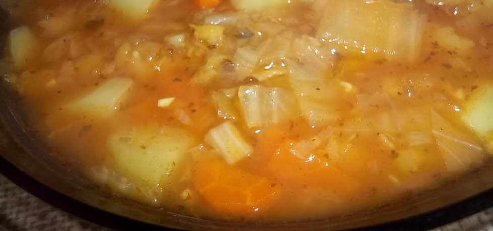 Zupa kapuściano-grochowa (autor: beatris)