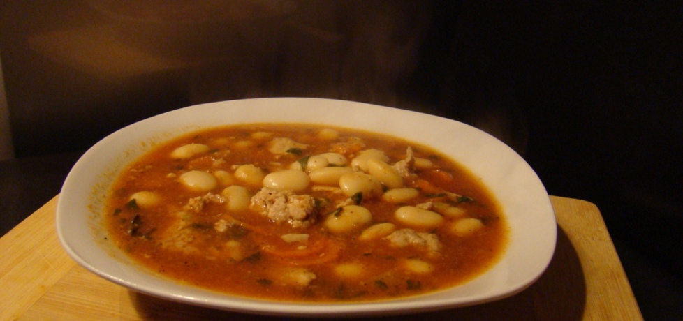 Zimowa zupa z białą fasolą (autor: dorian)