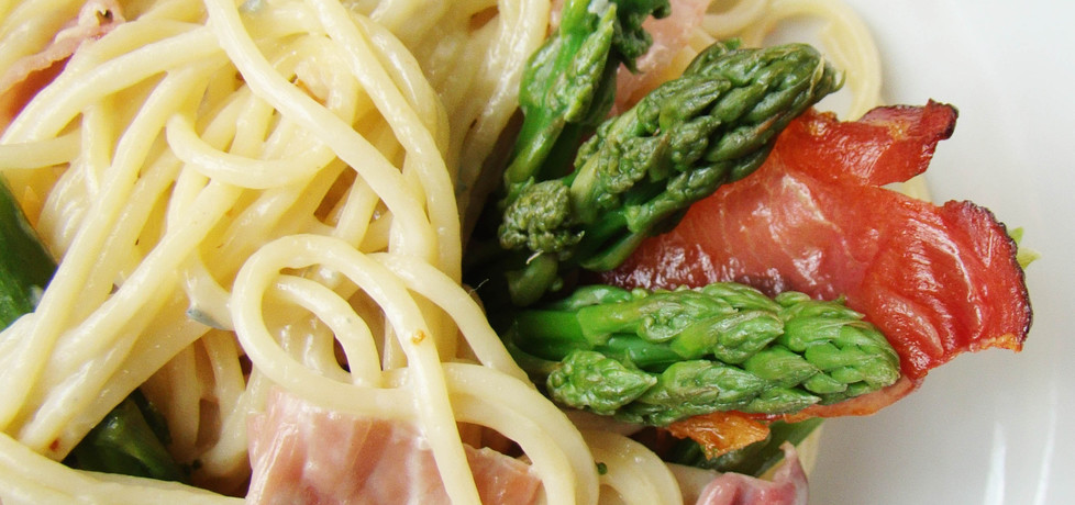 Spaghetti szparagowe z szynką parmeńską (autor: renia1 ...
