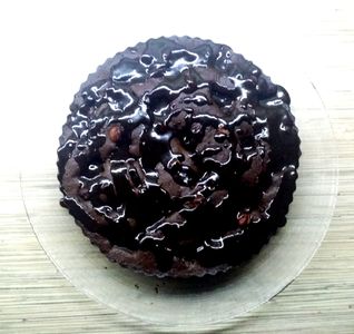 Ciasto czekoladowe z gruszkami i orzechami