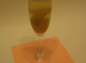 Deser w kształcie szampana  prosty przepis i składniki
