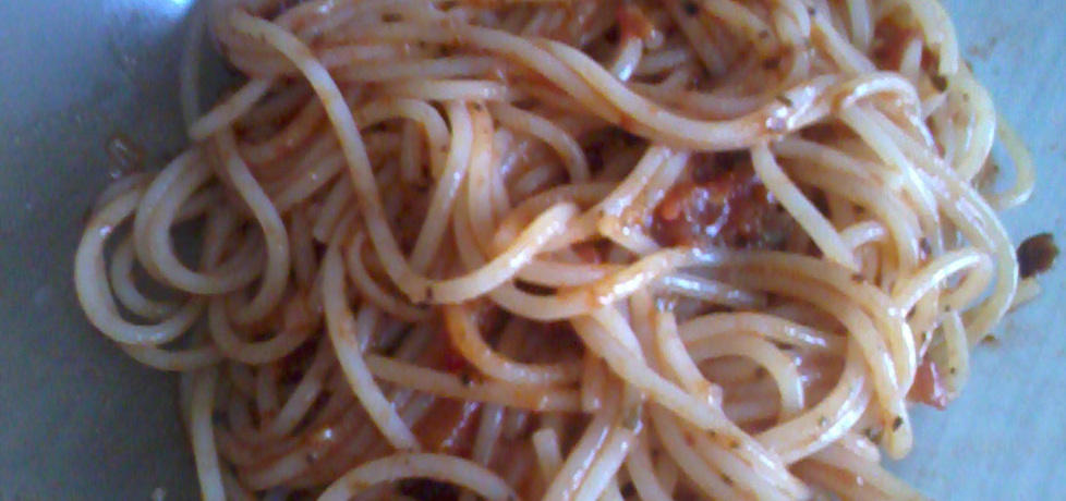 Spaghetti z sosem napoli (autor: zielonypokoik)