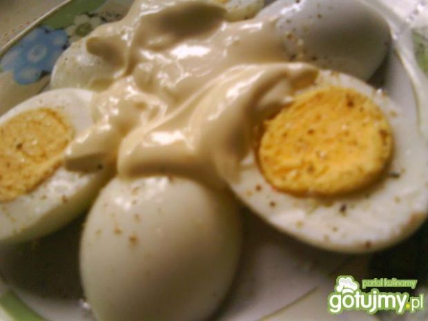 Jak przygotować jaja w majonezie? gotujmy.pl